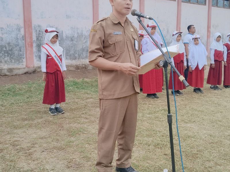 Upacara Hari Senin : Persiapan ANBK 2025 dan AKM 2026