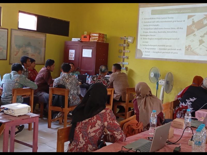 Perkenalan Dunia Masa Depan: SD Negeri 1 Wringinanom Partisipasi dalam Pelatihan Koding dan Kecerdasan Artifisial