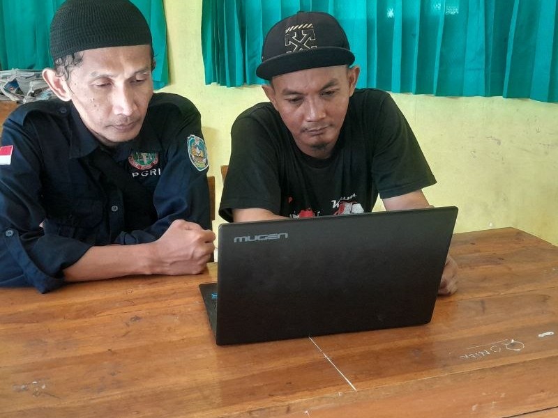ASN PPPK Paruh Waktu di SDN 1 Wringinanom Ikuti Monev Ekinerja